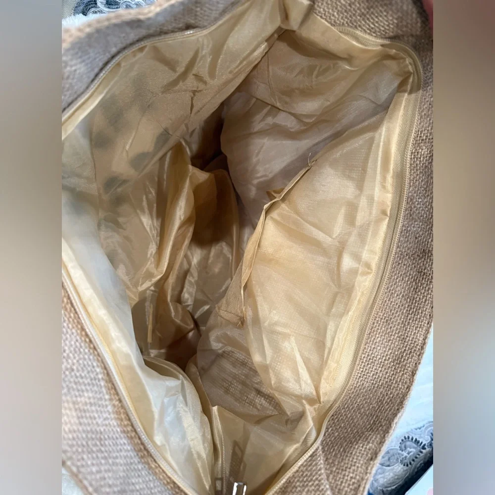 NWOT Hakuna Matata Tan and Black Canvas Tote Bag - Picture 3 of 5